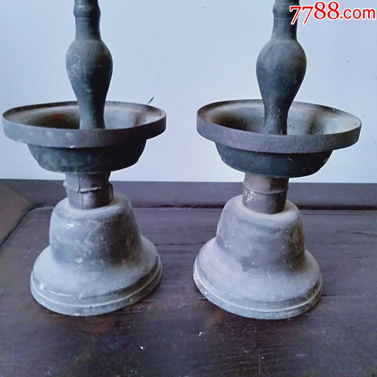 清代铜蜡台一对