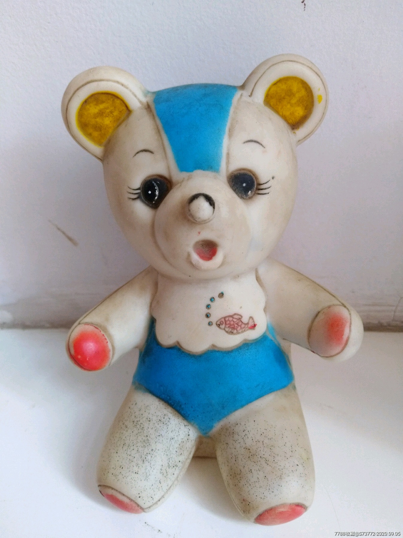 小橡胶皮动物玩具一个