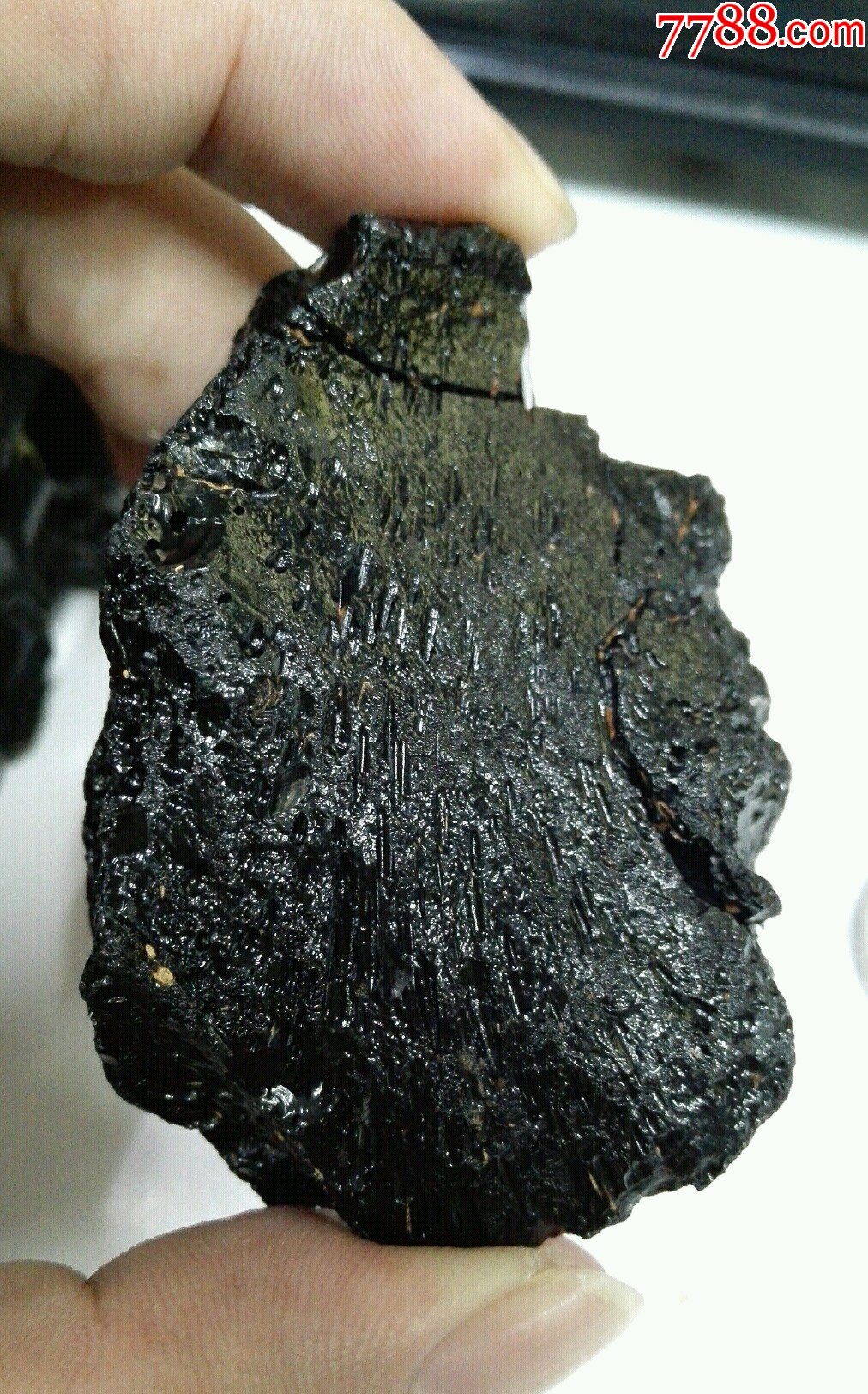 4149收藏级新疆玻璃陨石3块222克