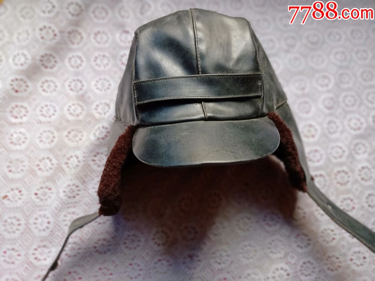 80年代左右小孩皮帽105,上面的按扣按不上了,品相如图-帽子-7788收藏