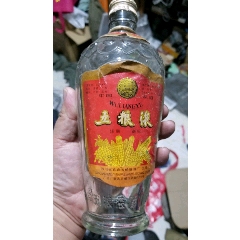 85年五粮液瓶