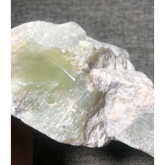  strong>4343和田玉黄口细料白皮山料原石795克 /strong>_和田玉