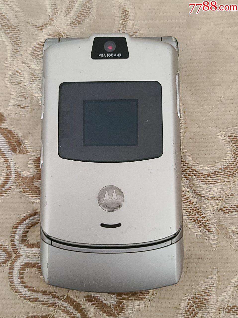 摩托罗拉v3