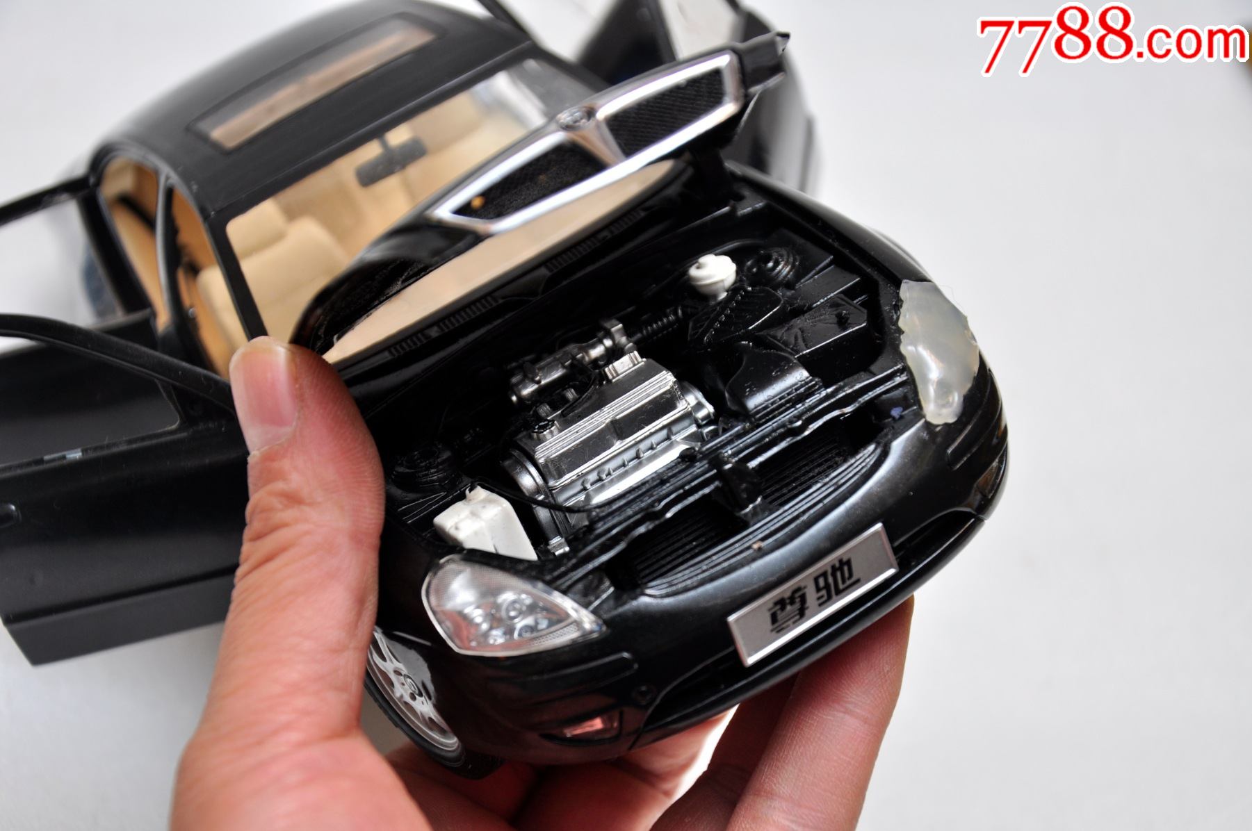 首页 拍卖 轿车/赛车模型 >> 中华尊驰1:18车模【沈阳华晨金杯汽车