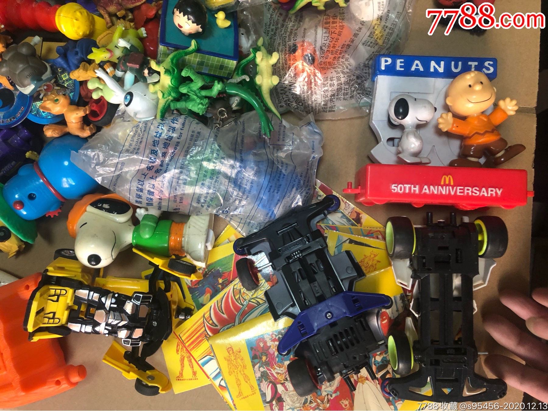 早期麦当劳肯德基玩具,变形金刚玩具,和其他玩具一堆合拍