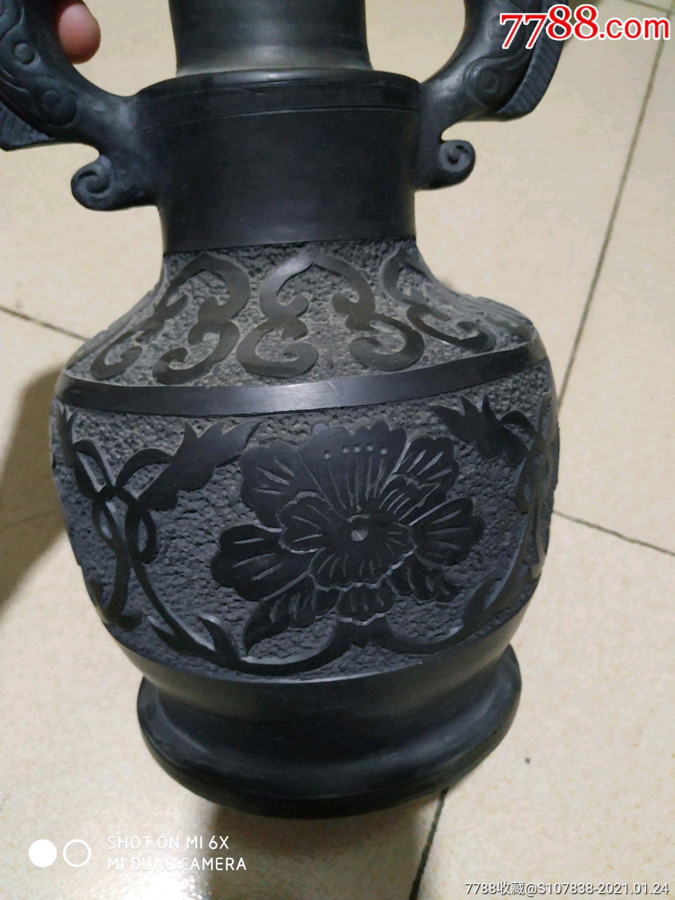 黑陶摆件有款高30厘米