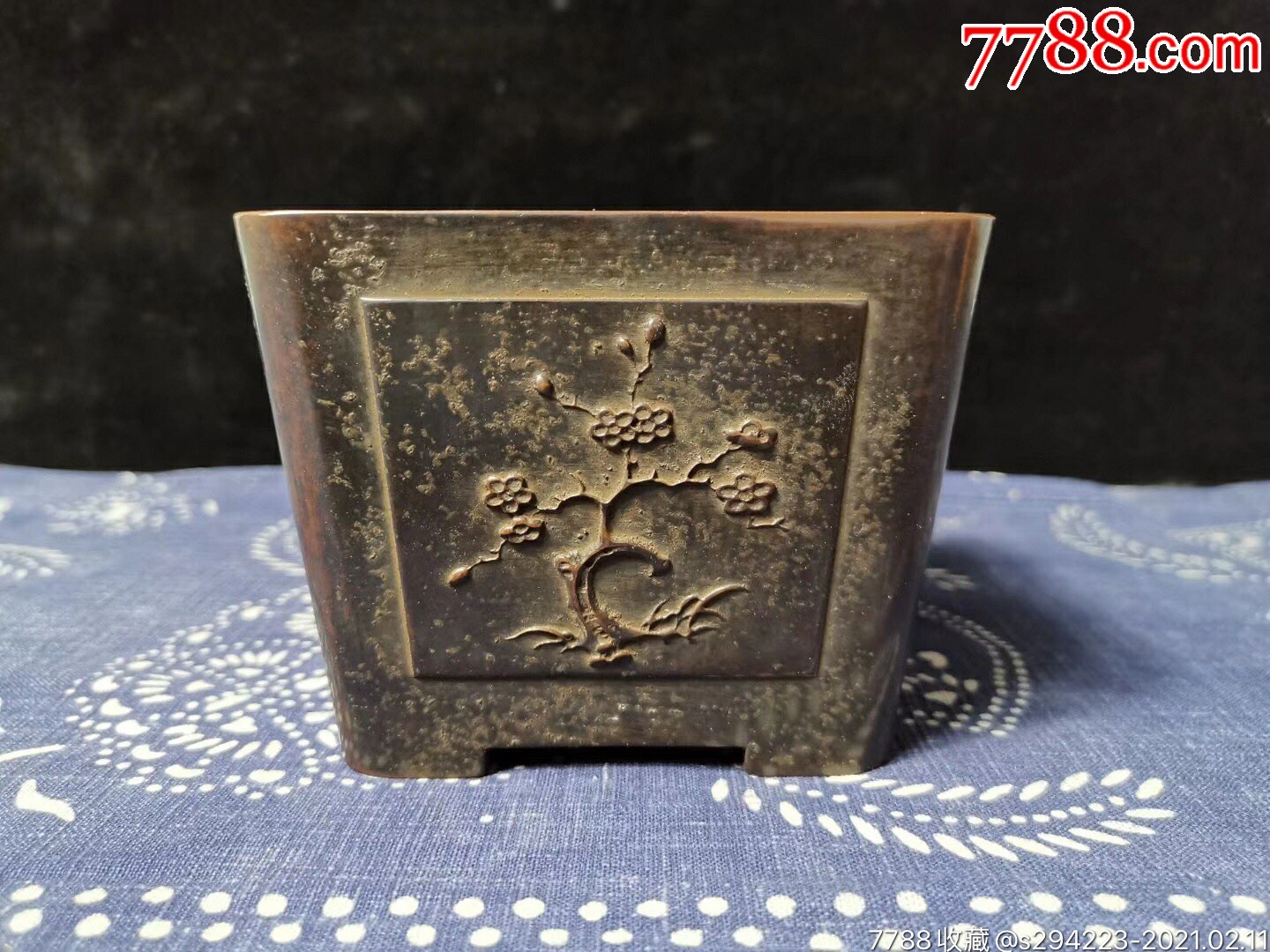 文房香炉明末珍玩,松月侣篆书刻款,紫铜材质,外形简练
