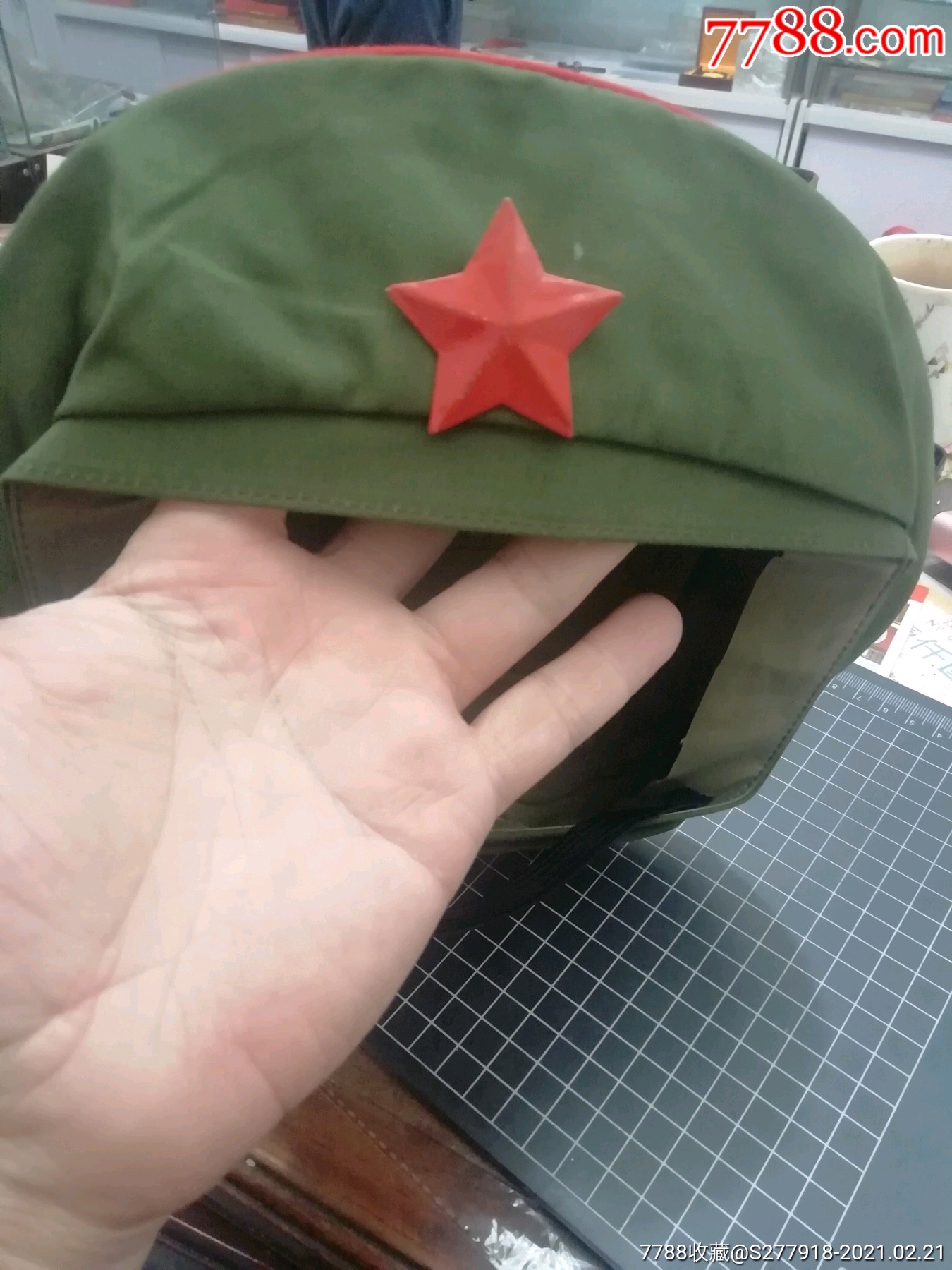 女兵军帽