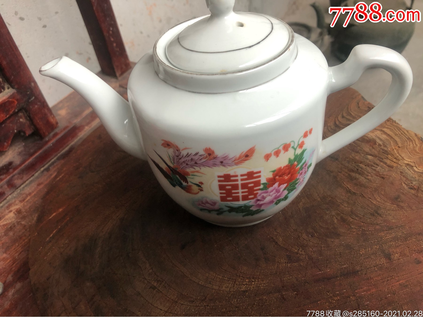 567年代景德镇花鸟茶壶一部,全品不杯