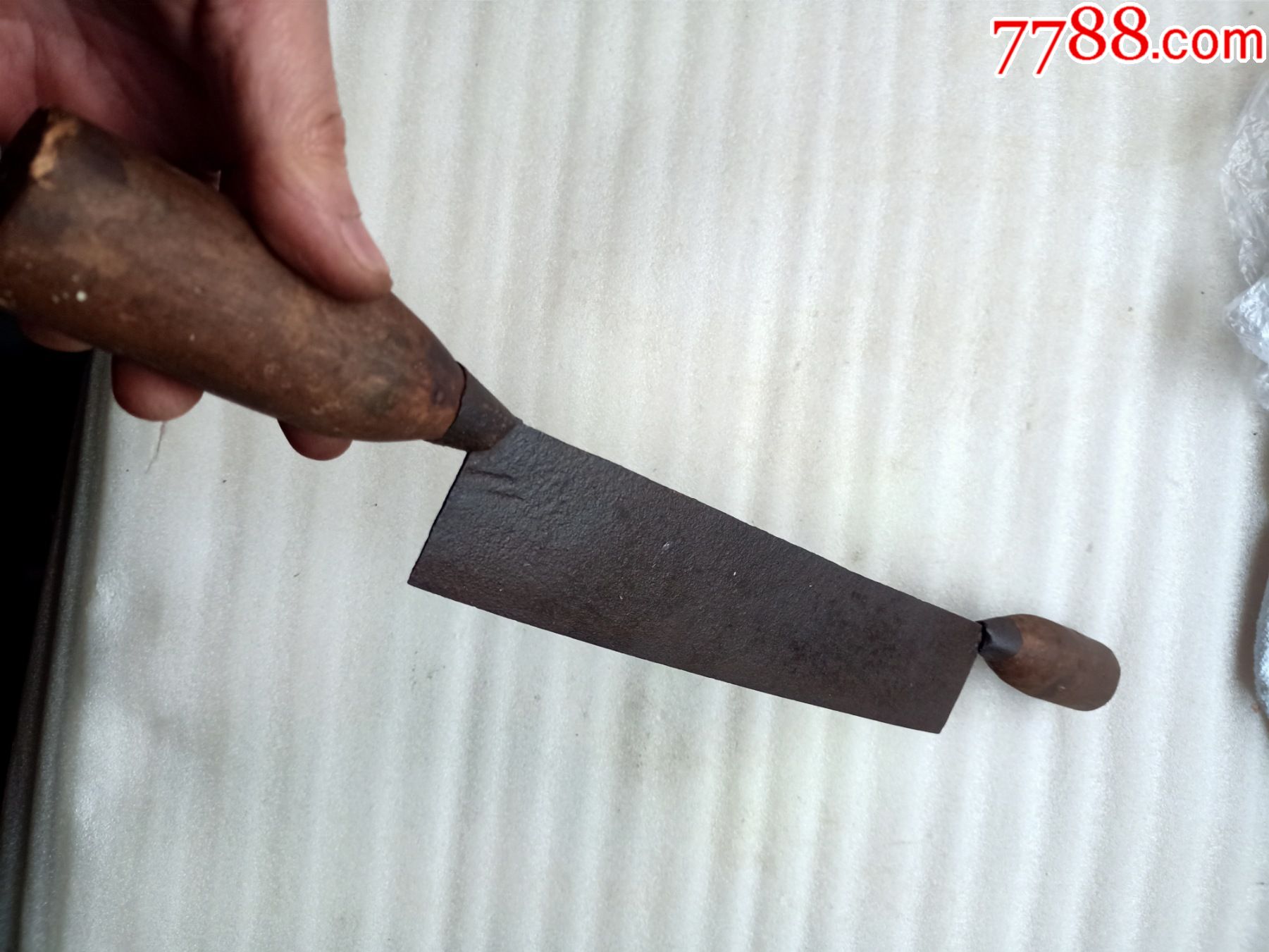可能是木工用于剥树皮的工具刀或特别用刀a604,上手就