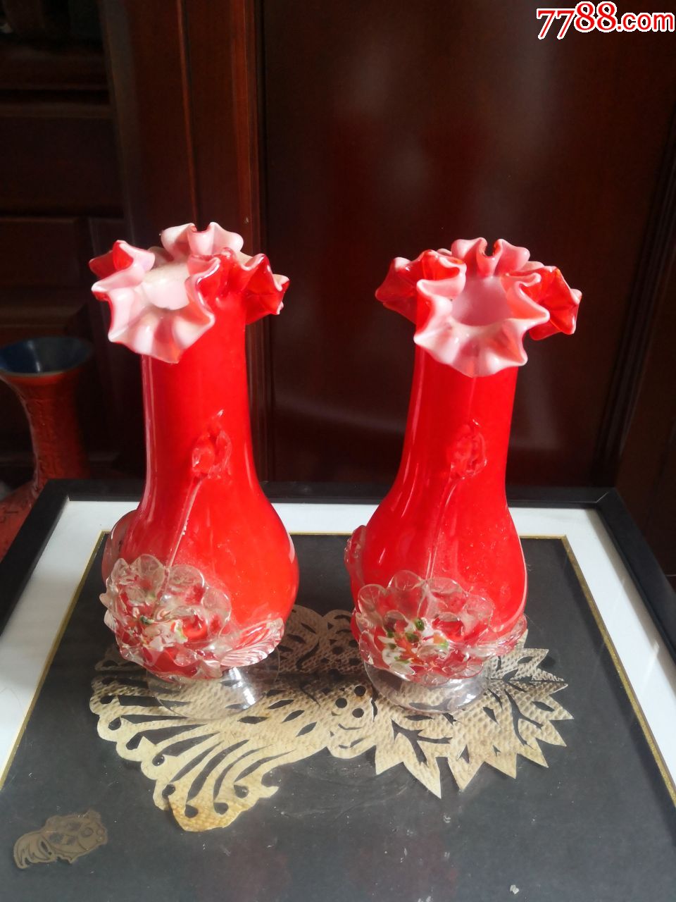 一对琉璃花瓶