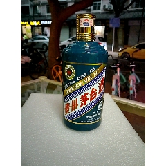 该信息已归档商品名称:丁酉鸡年贵州茅台酒瓶一个品种:酒瓶-酒瓶属性