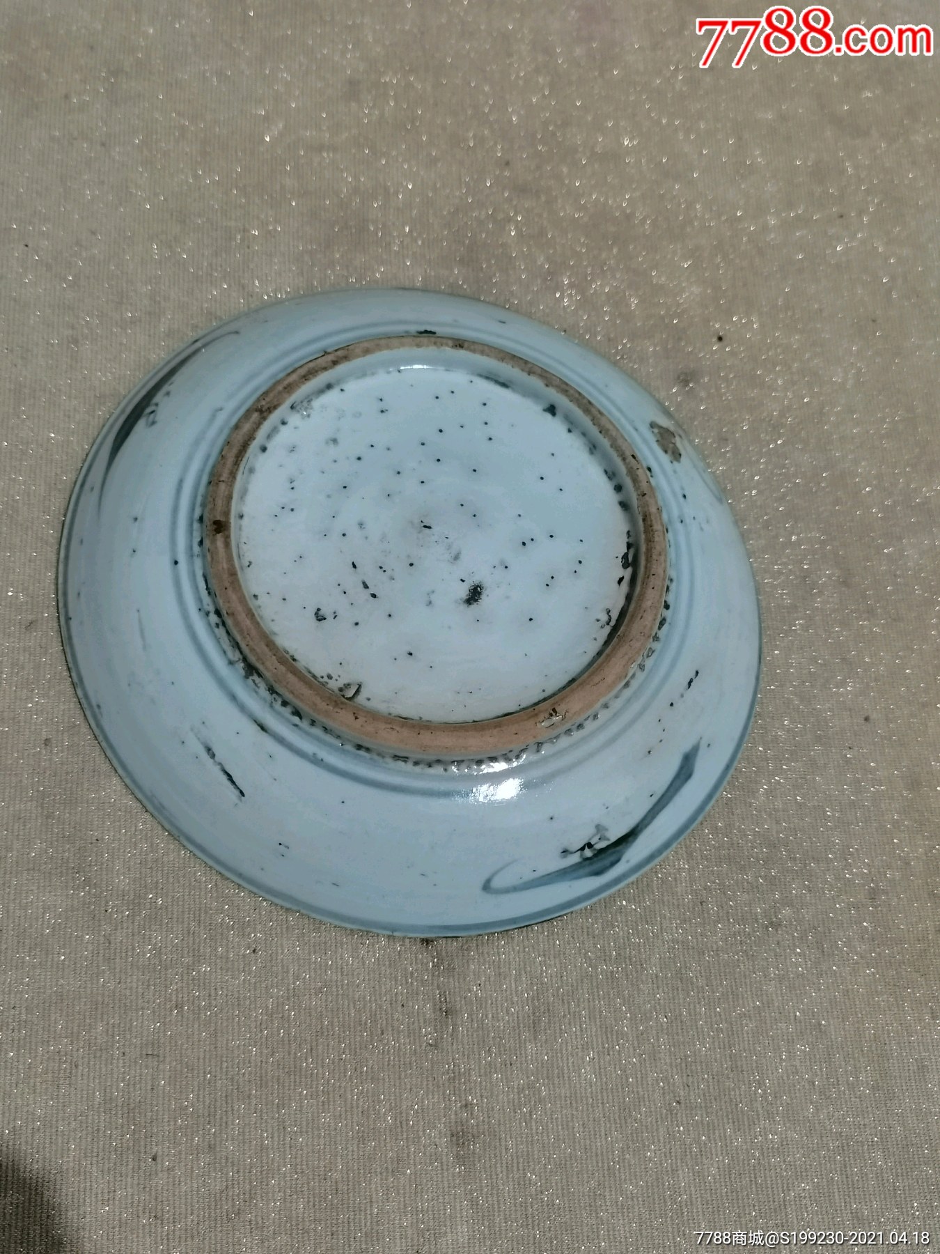 清代青花瓷小盘,花卉纹饰老瓷盘