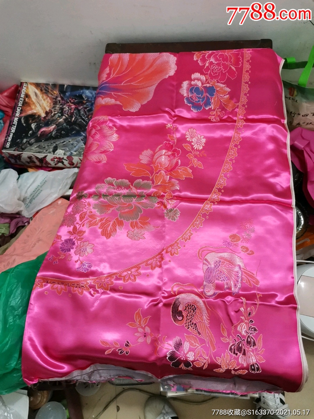 全新未用彩缎老被面