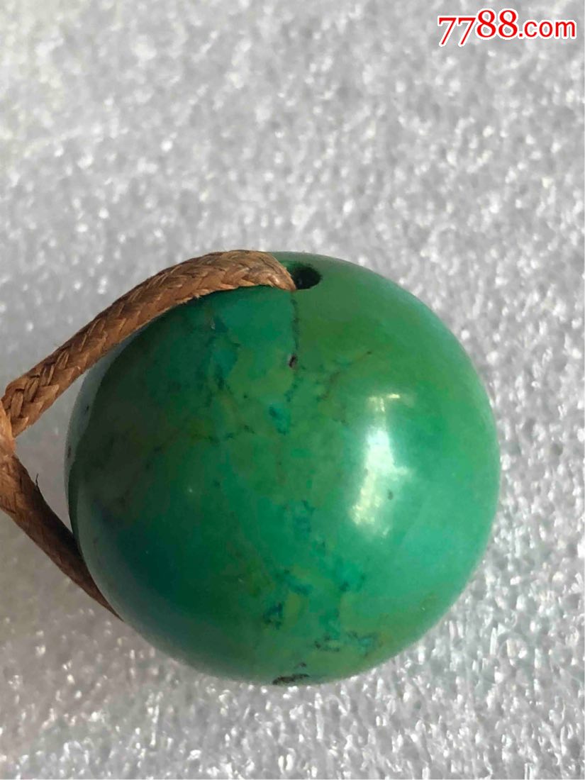 绿松石/20克多的老绿松石圆珠,直径2.5厘米