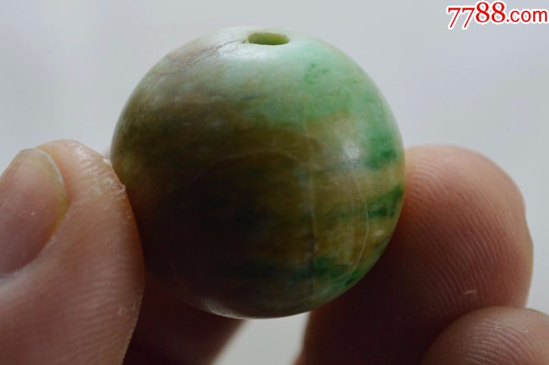 清代翡翠飘花老朝珠翡翠老珠子