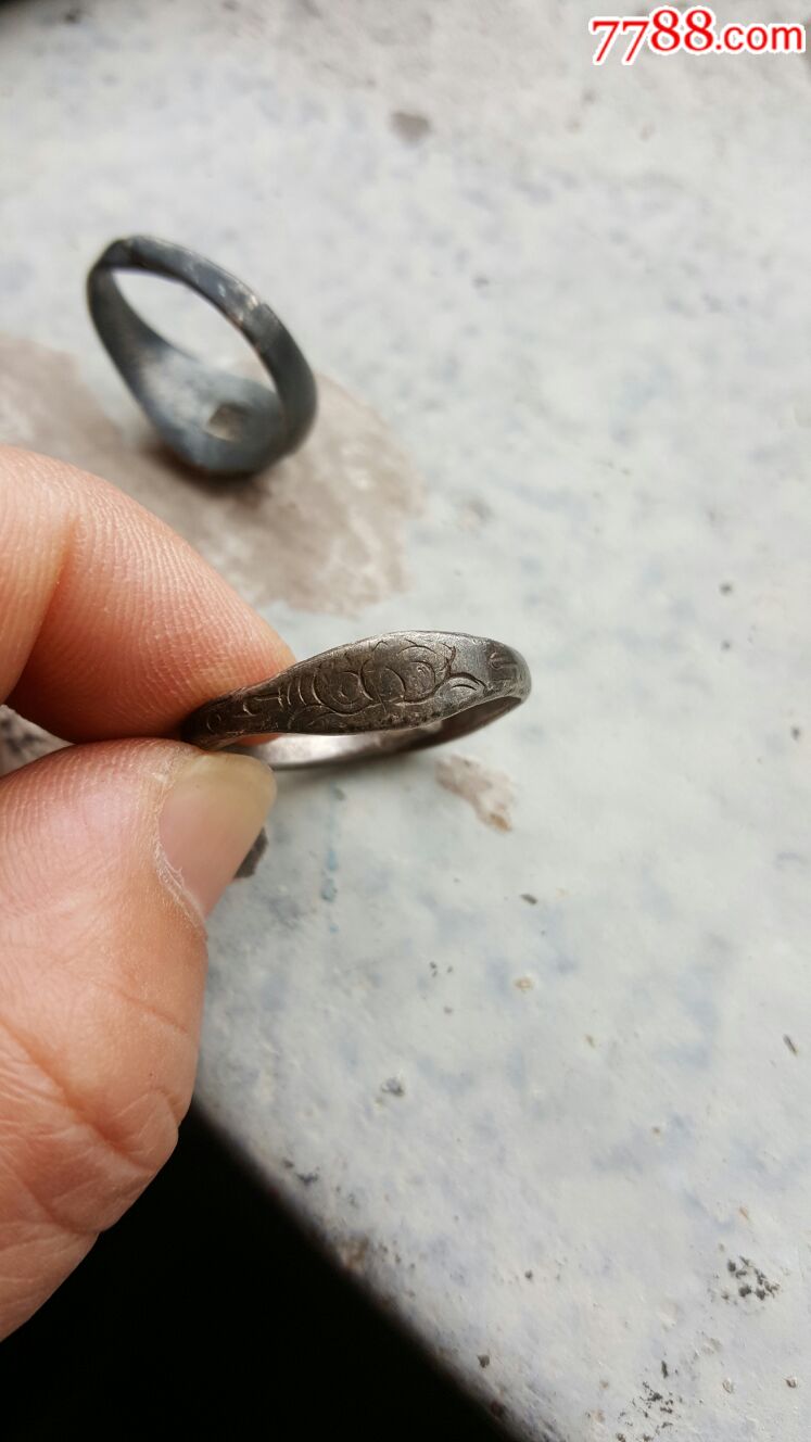 老式银戒指