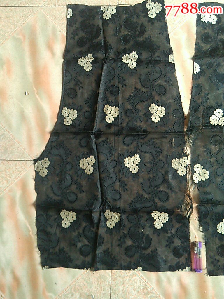 清代透明纱衣布料两块,带精美绣工!