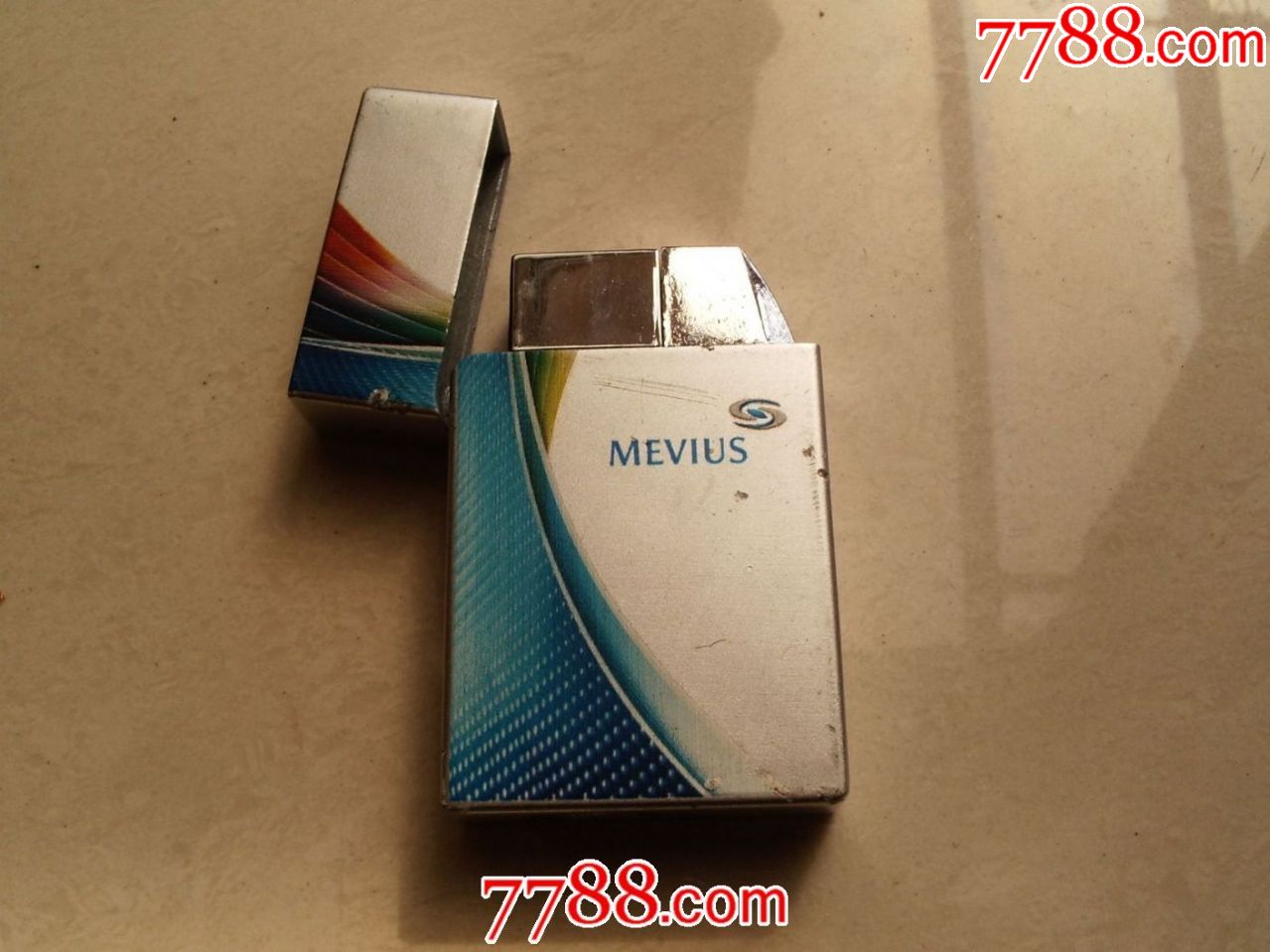 现代品:mevius七星打火机一个