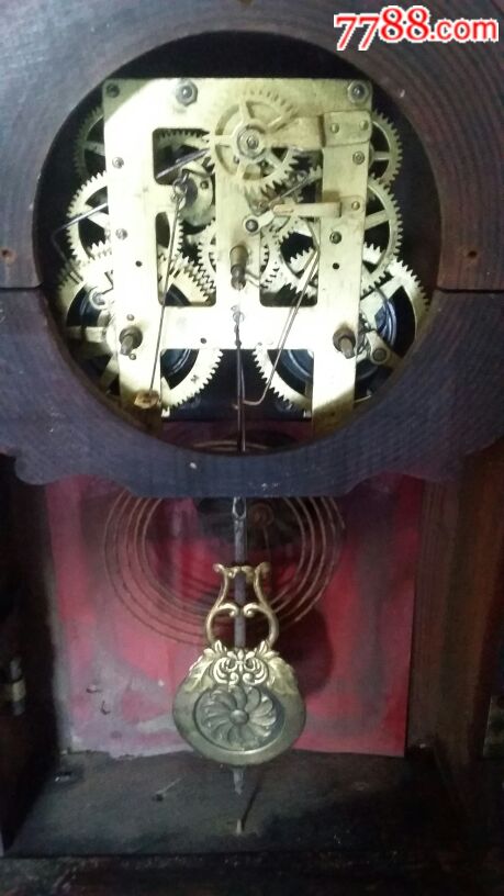 老式机械钟