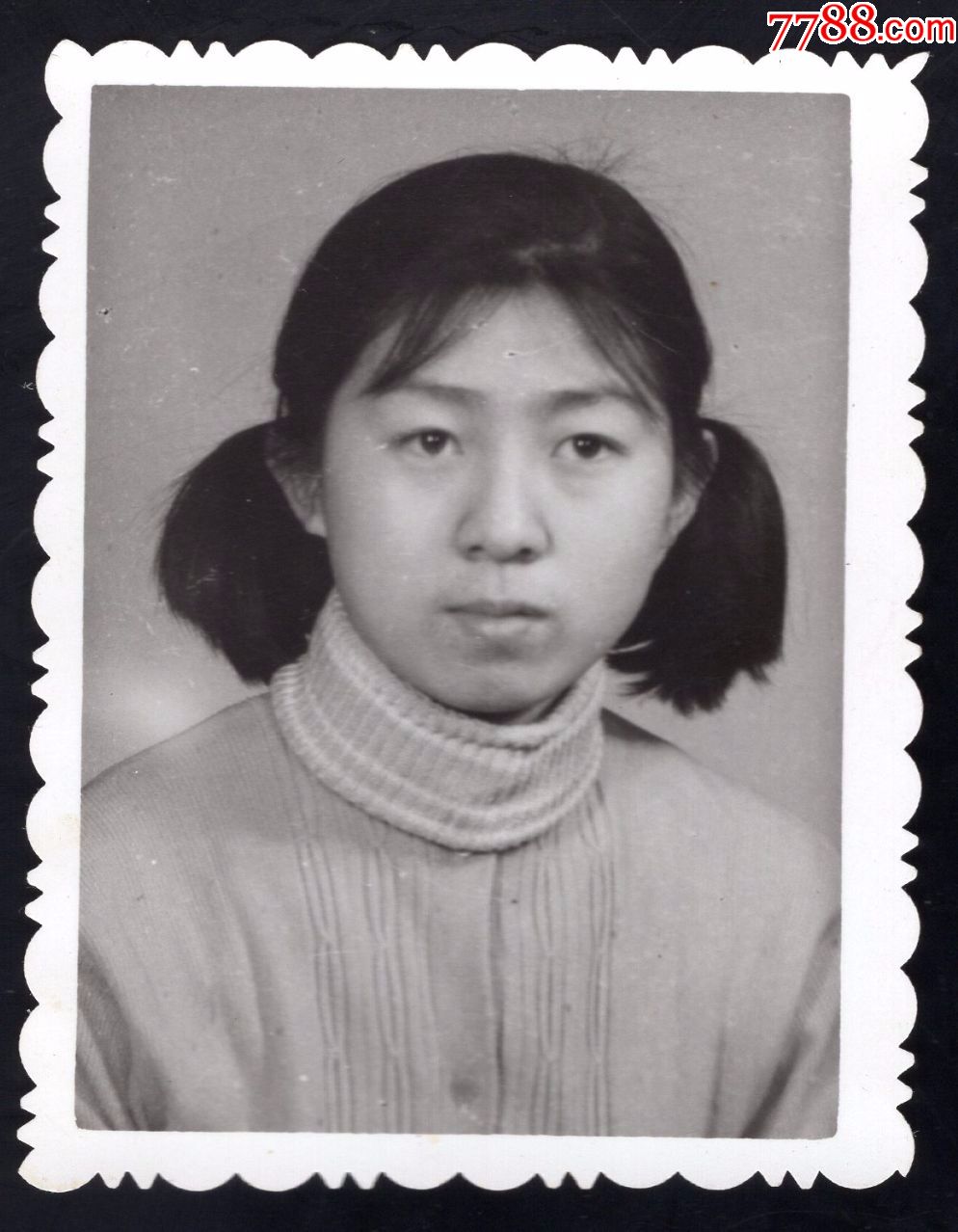 6.70年代美女老照片1张(尺寸4.7*6厘米)
