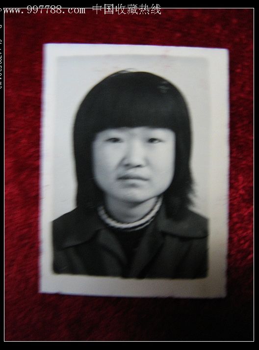 黑白照:70年代女生照片一组