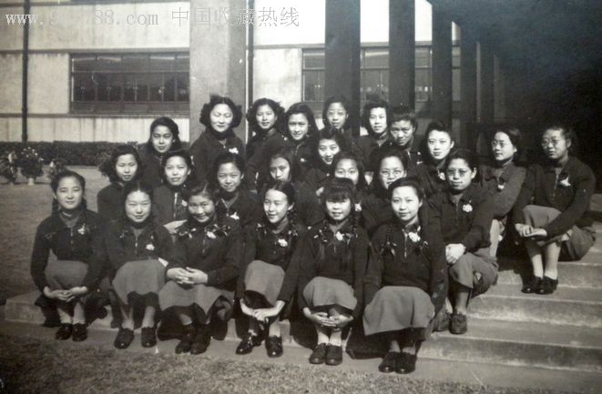 民国女子学校学生合影照【精文老照片收藏馆】_第2张