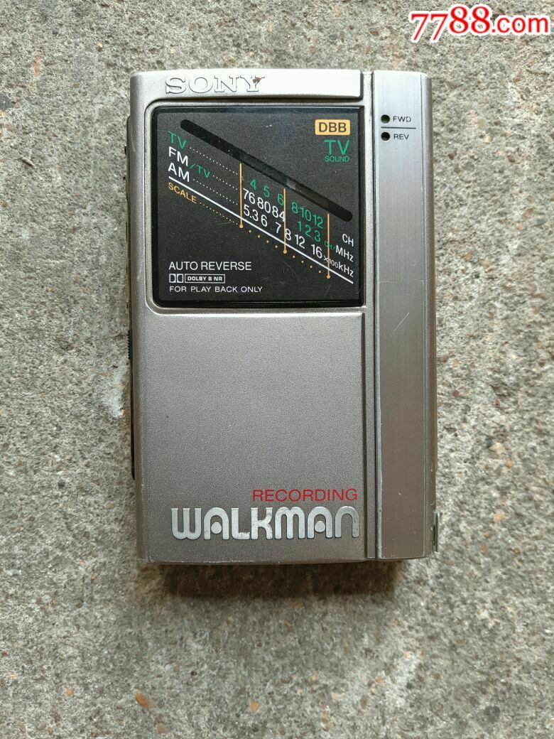 留拍索尼随身听WM-F404