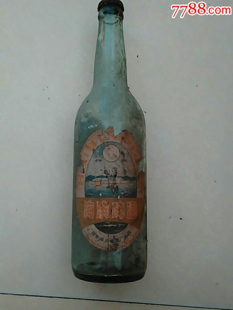 啤酒瓶,带商标