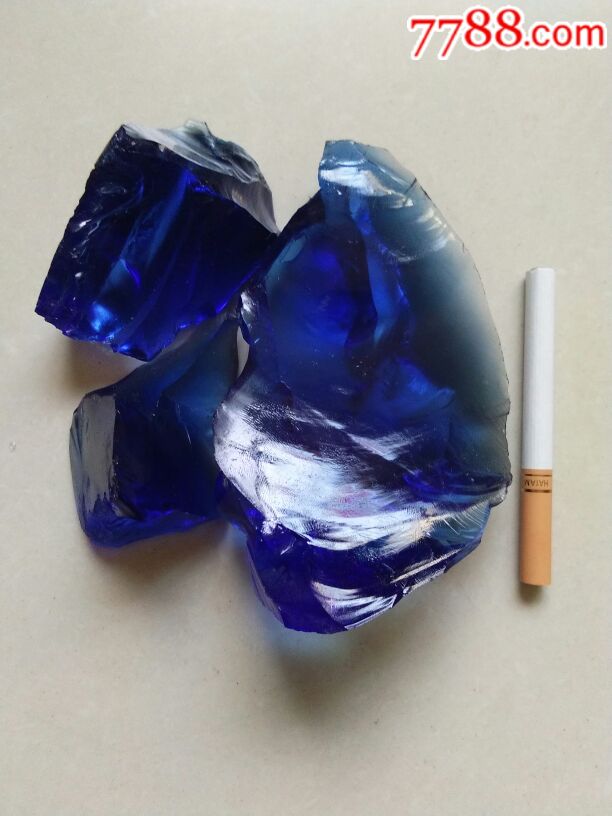 天然玻璃宝石蓝宝石