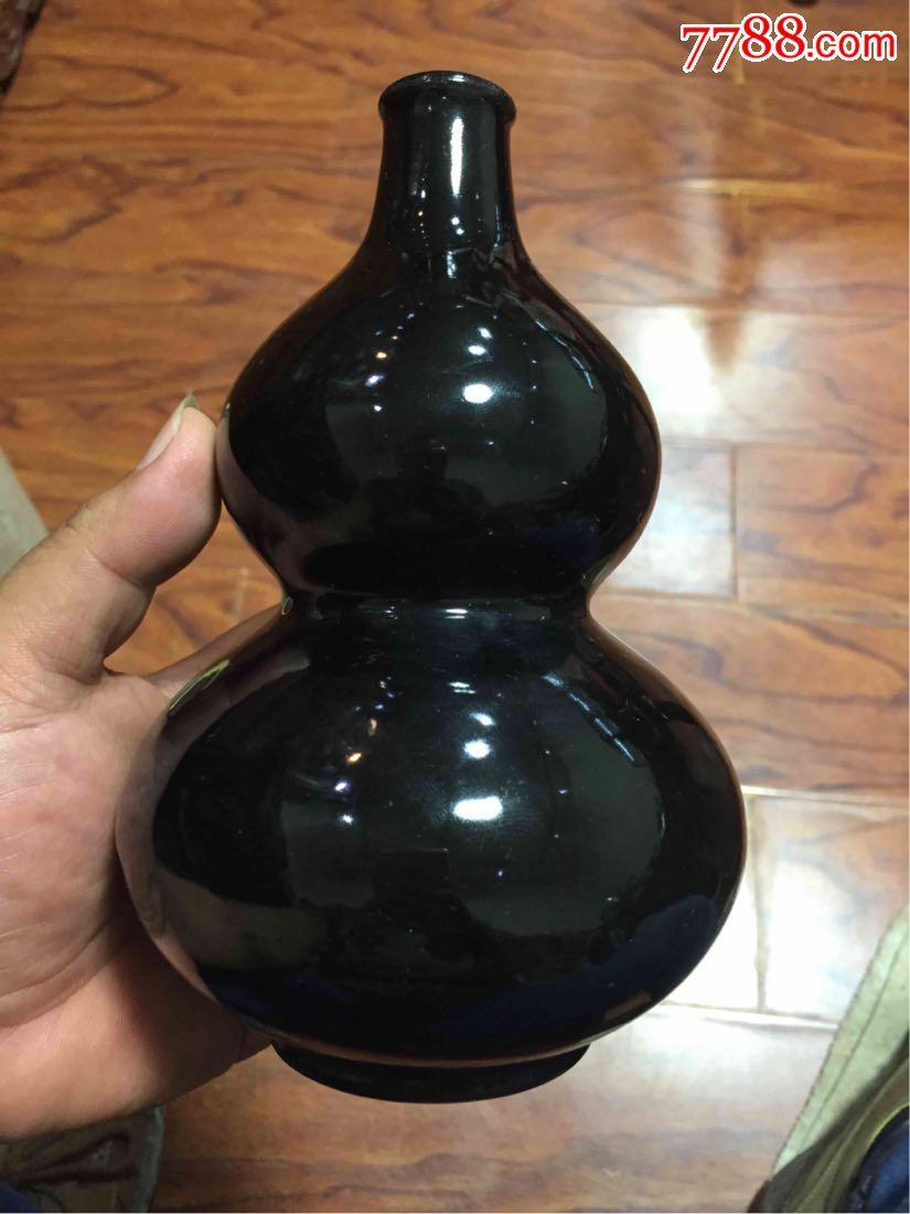 几十年黑釉葫芦瓶