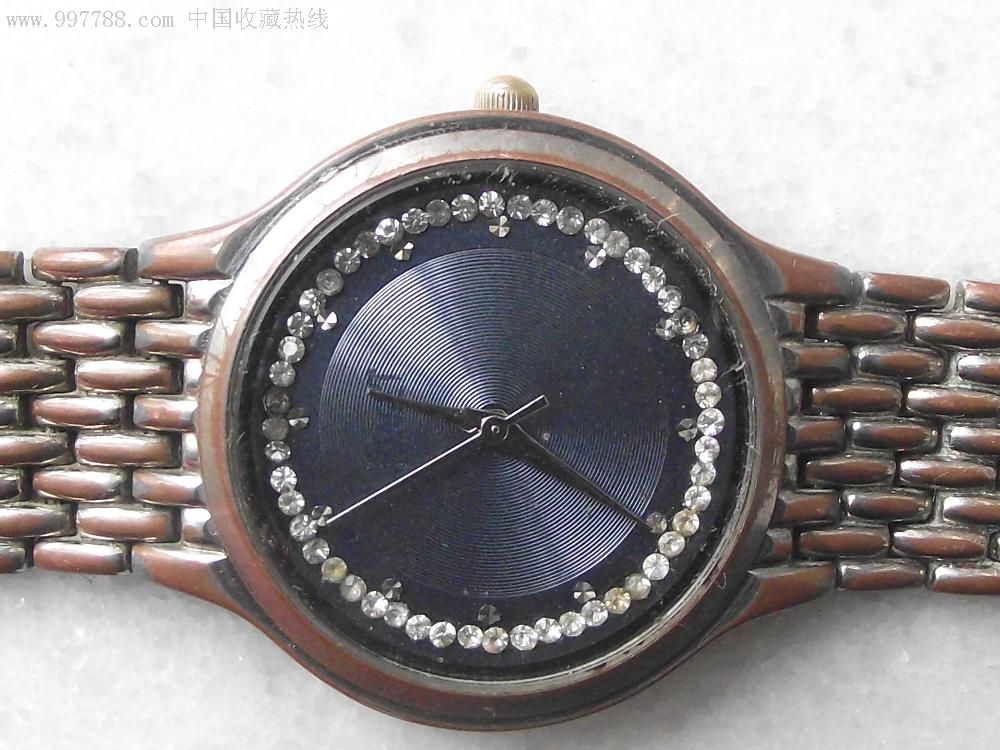 伯爵石英表