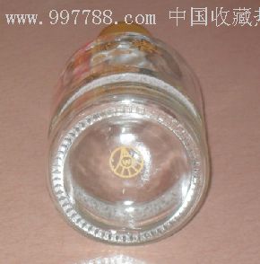 金谷春酒酒瓶