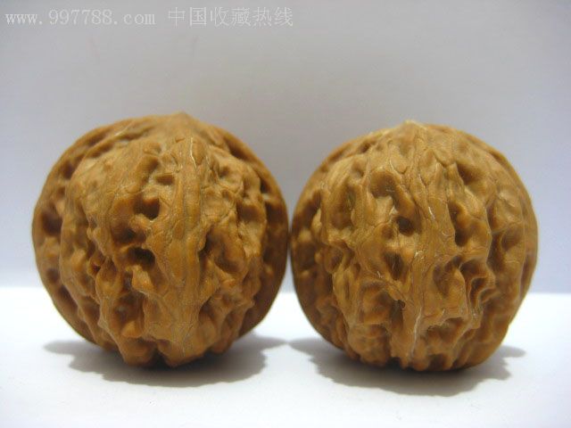 文玩核桃~特价练手~37mm"野狼"闷尖狮子头