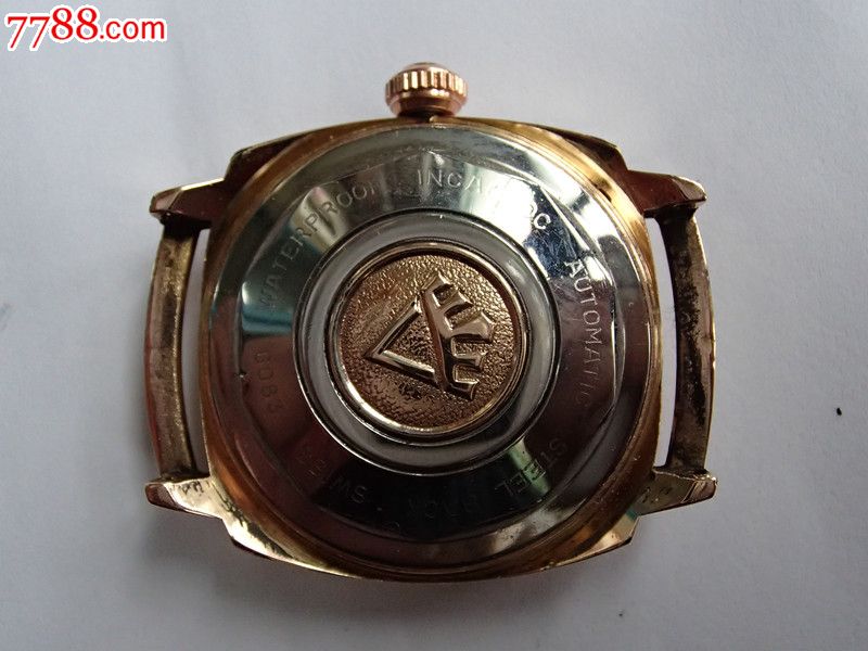 国内比较少见玫瑰金瑞士飞舵士全自动机芯实物