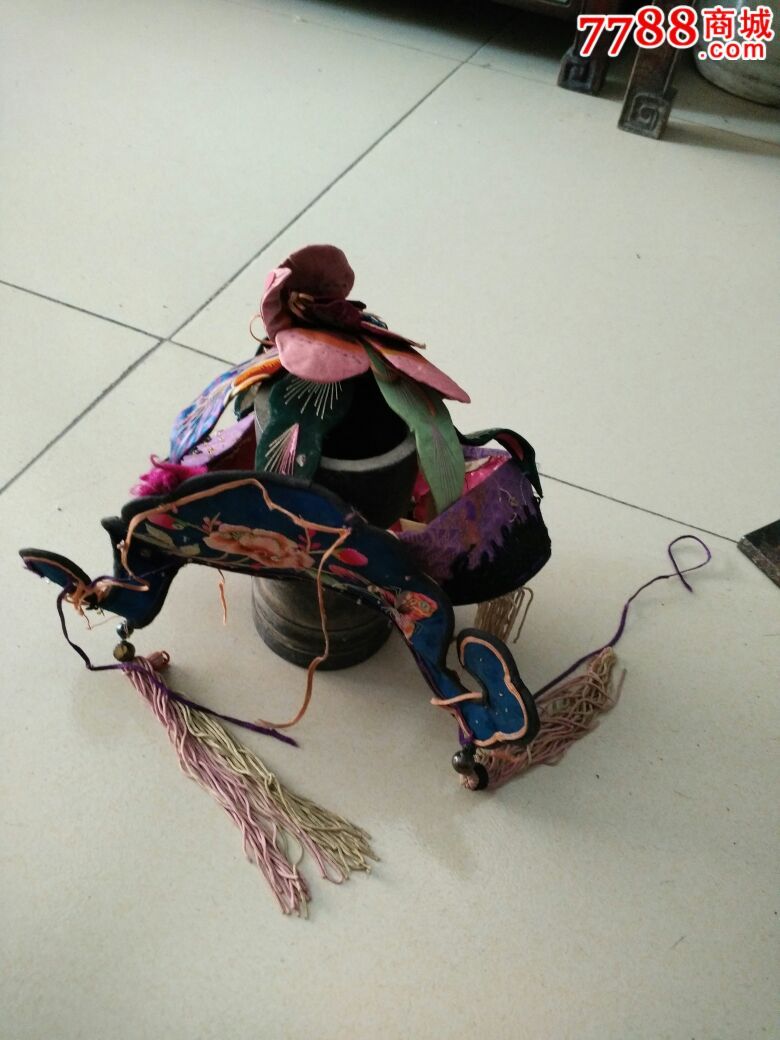 清代老刺绣帽子,尺寸18*10cm-价格:150元-se3