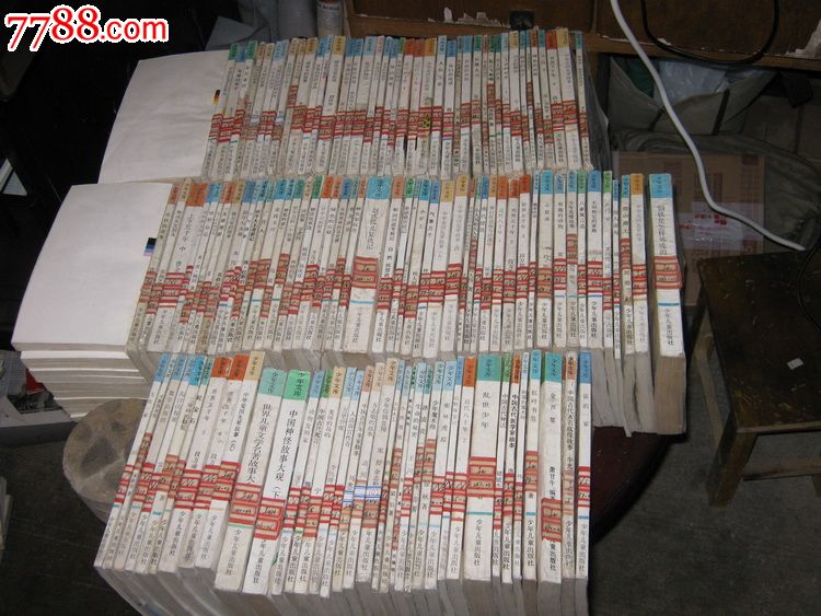 奥德赛历险记、表、冰凌花、穿行在盆地与沙漠中、吹牛大王历险记、倒霉的魔术师、登上飞来峰、动听的立体声、动物发明家、方志敏的故事、飞机一家、概率传奇、钢铁是怎样炼成的、光电控制模型、广告人、海洋的*密、豪夫童话、、和爸爸一起坐牢的日子、和诚实交朋友、河上的渔火、红叶书签、红缨大刀、讲故事、学逻辑、、、金芦笙、、金枝玉叶、、近代八十年(一)、近代八十年(二)、近代八十年(三)、近代八十年(四)、聊斋故事选、绿色的宫殿、绿野仙踪、乱世少年、煤的故事、美丽的岛屿、梦里的童年、密林虎踪、那年月的一个故事、戚继光的故
