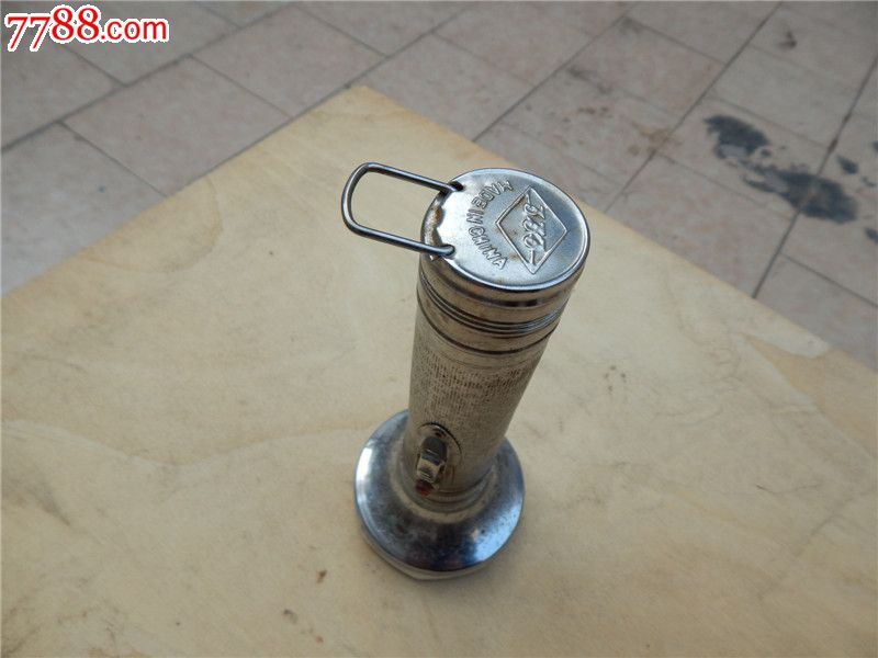 老式手电筒,333牌,两节电池