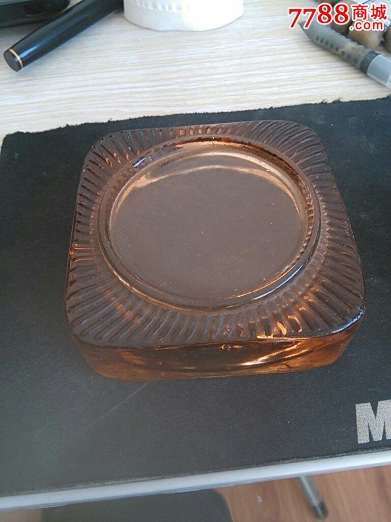 老烟灰缸