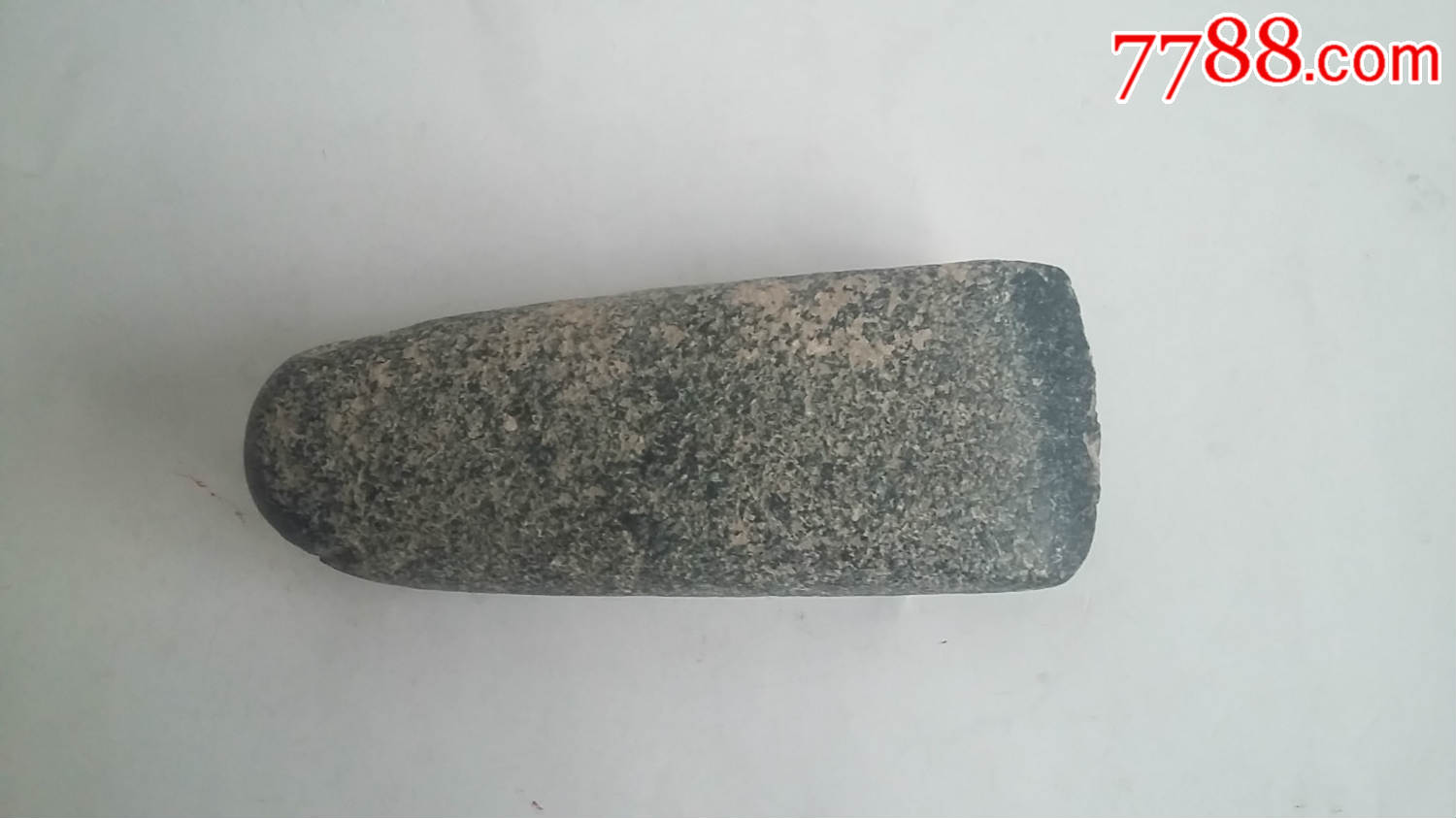 早期石斧