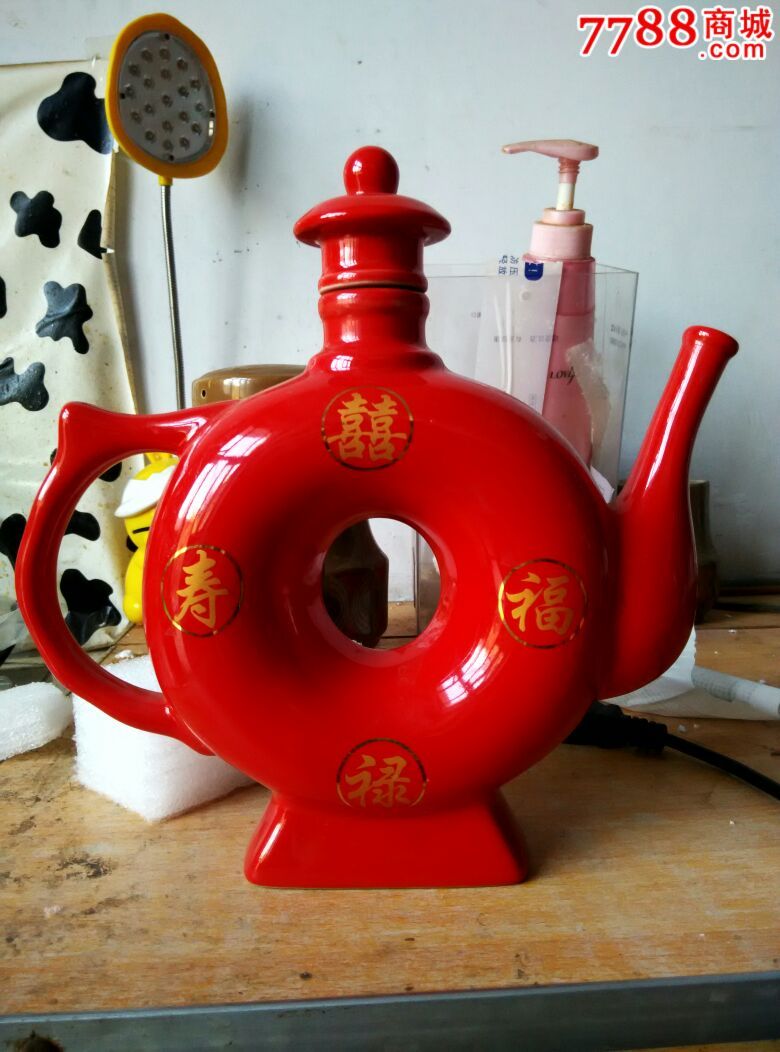 不错的酒瓶_酒瓶_玉瓶宝阁【7788收藏__中国收藏热线】