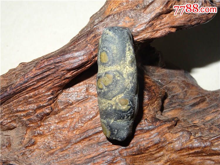 稀有西藏天然天眼石天珠《l54》