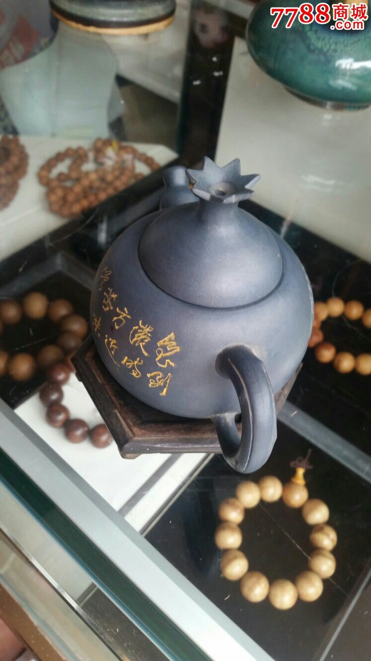 宜兴名家《叶生》刻,精致绿泥紫砂壶一把