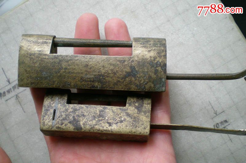 铜锁两把_铜锁/铜钥匙【古钱币中国古代钱币】_第5张_7788铜器收藏