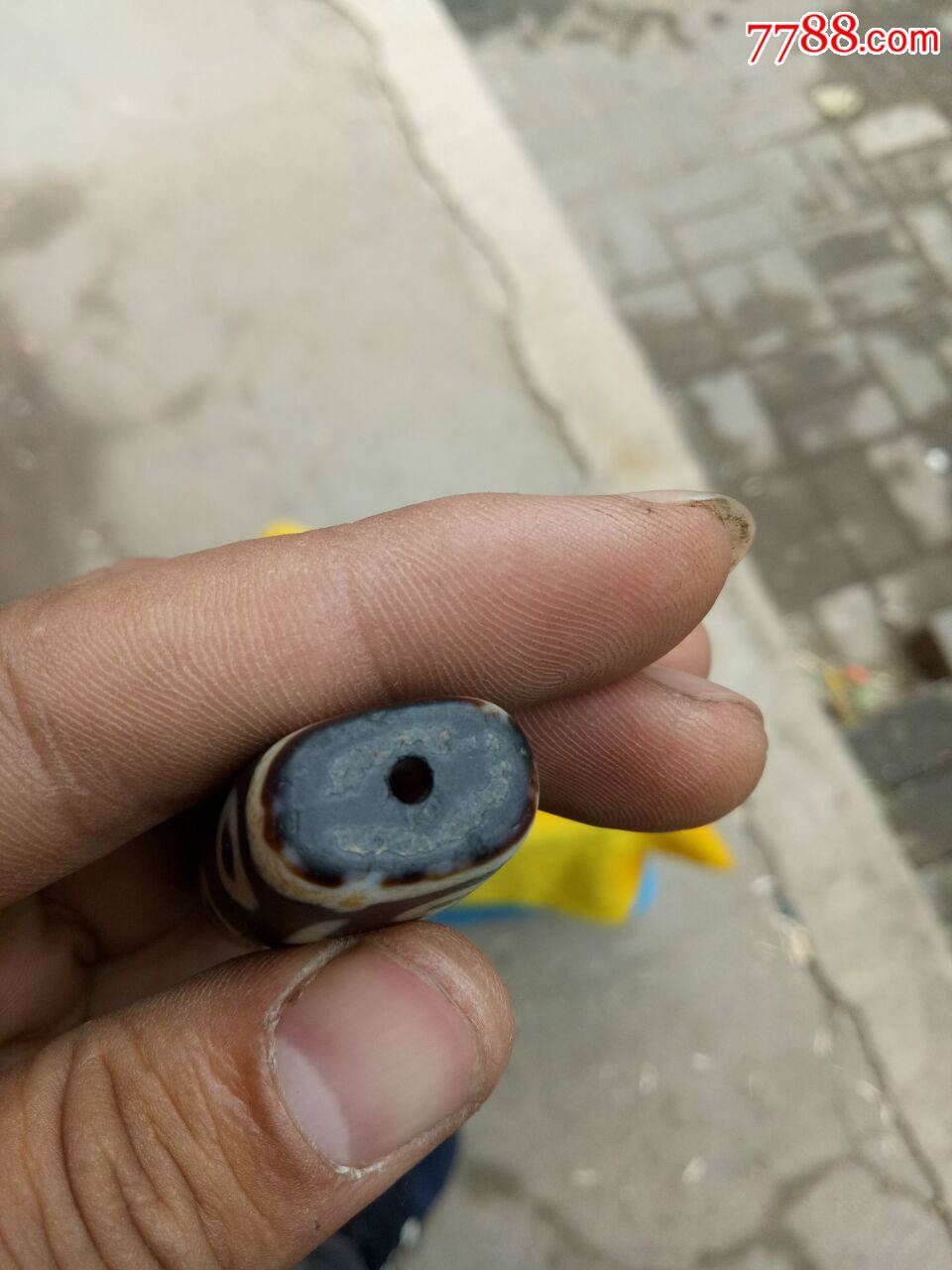老九眼天珠