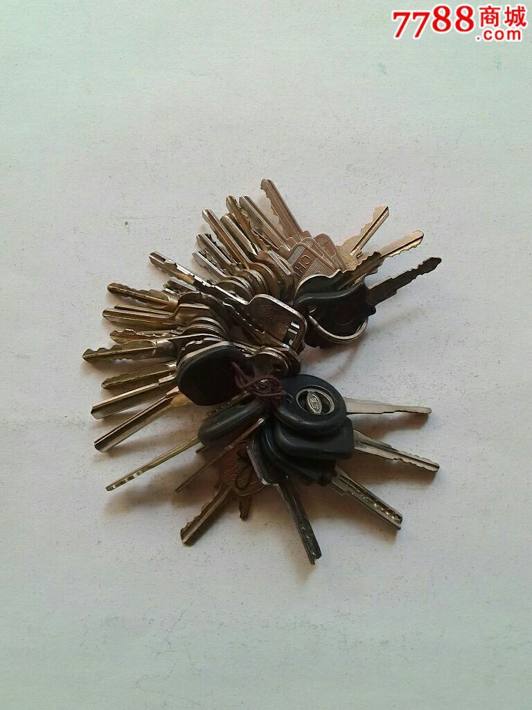 49个大小尺码样式不同的旧钥匙._其他生活用具_小宁品