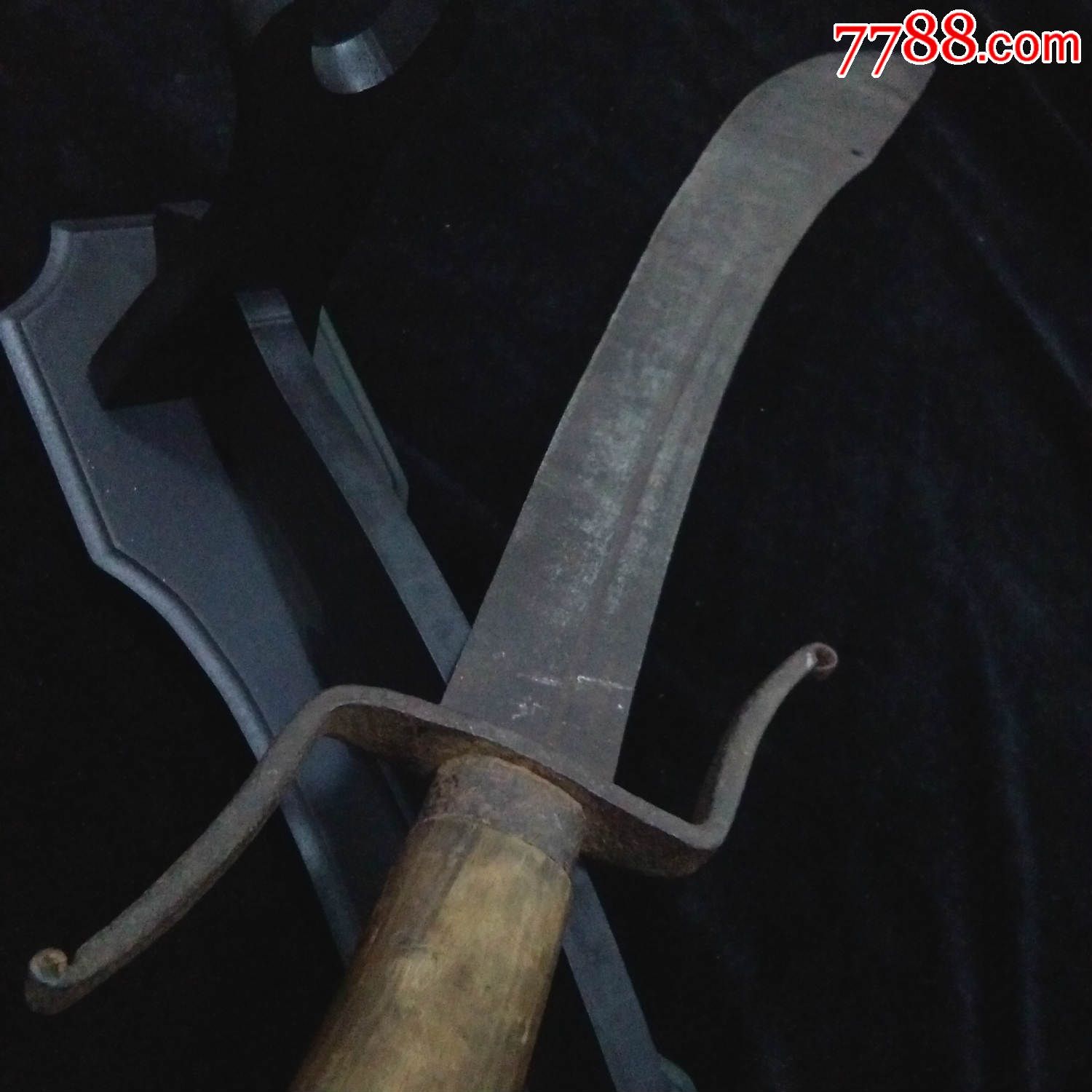 清代护手牛尾_铁兵器_第3张_七七八八铁器