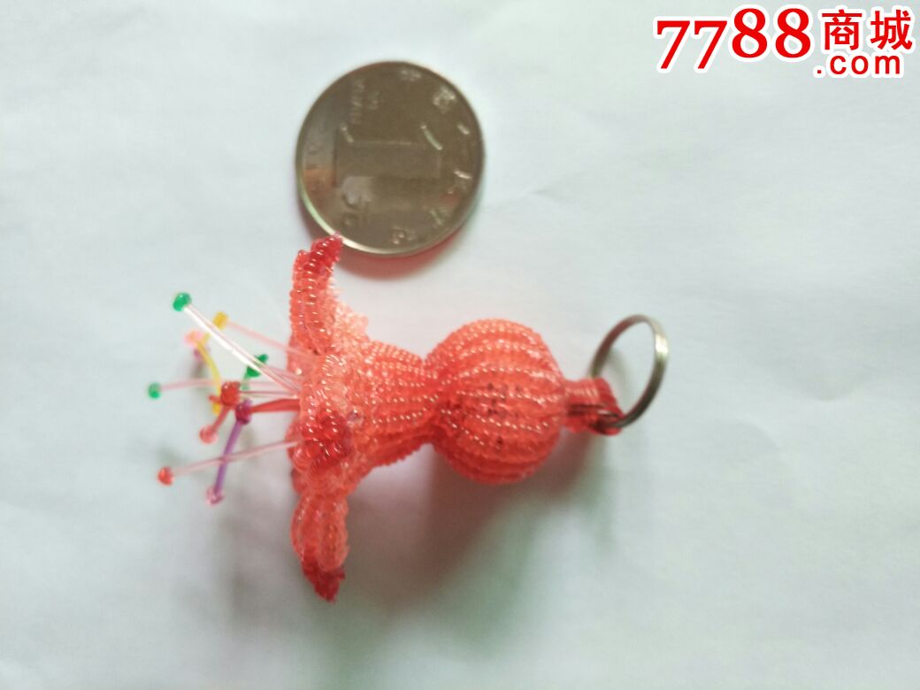 文革年代怀旧精品,纯手工编织,绝对的永恒怀旧经典新宠,拥有它不仅是种缘分,更是一种情怀,欢迎选购,都属于孤品,下单前请提前确认(*∩_∩*)