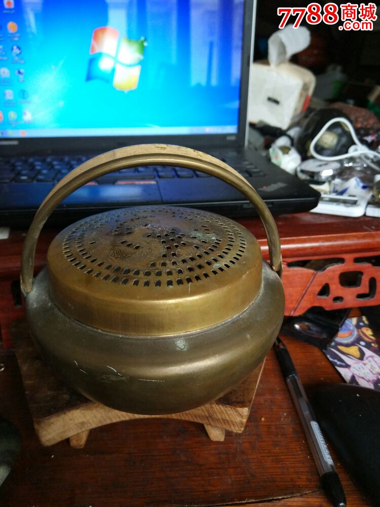 铜暖炉