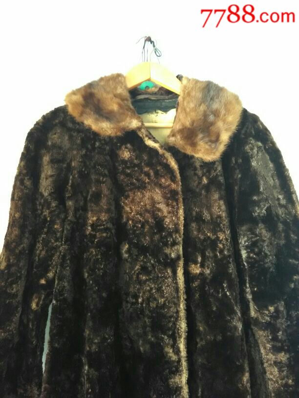 貂领水獭绒大衣-价格:380.